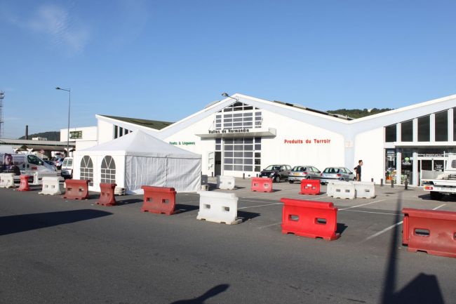 Tente en location pour journée de présentation a Rouen 76